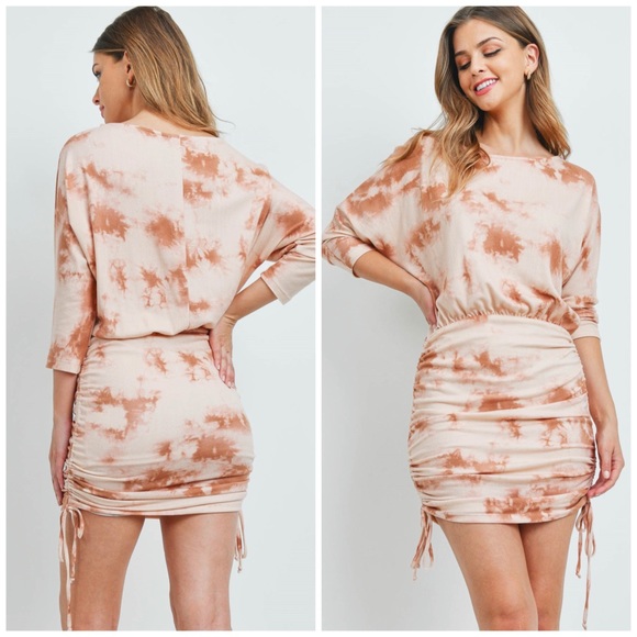 Tie dye ruched dress in taupe - Picture 4 of 5